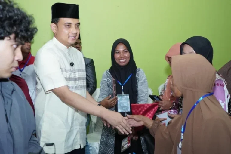 Ade Rizki Pratama Dorong Penguatan Gizi Anak Melalui Program MBG di Kabupaten Agam