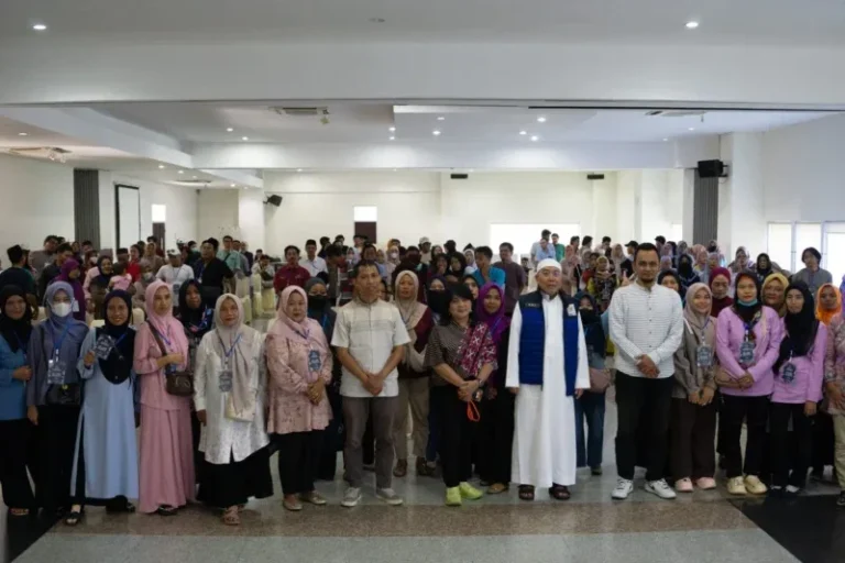 Muazzim Akbar Tegaskan Kebermanfaatan MBG dalam Mendorong Kesehatan dan Pendidikan Generasi Muda