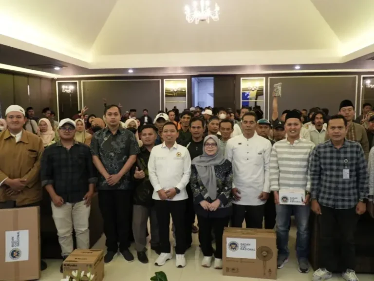 Gelar Sosialisasi di Cikole, Zainul Berharap Masyarakat Paham Tujuan dari Dibentuknya Program MBG
