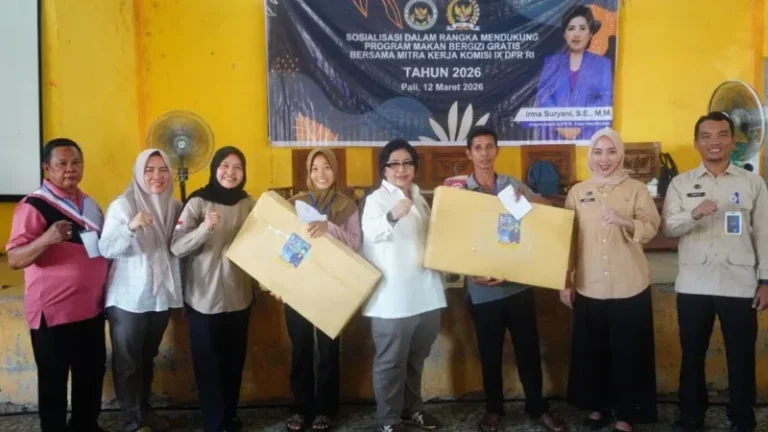Sosialisasi MBG Bersama Warga Oku Induk, Irma Suryani Tekankan Pentingnya Asupan Nutrisi Anak