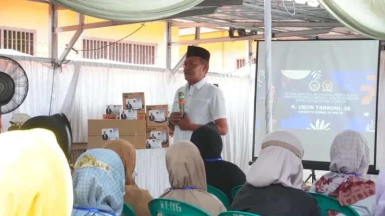 Obon Tabroni Tekankan Pentingnya Gizi Seimbang dalam Sosialisasi Program MBG di Bekasi