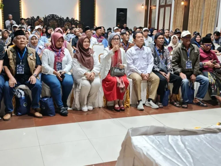 Indah Kurniawati Tegaskan Pengawasan dan Transparansi Wajib Dilakukan saat Sosialisasikan MBG di Kecamatan Wiyung