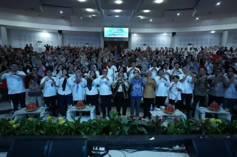 BGN Goes To Campus: Dorong Program MBG sebagai Investasi Strategis Menuju Indonesia Emas 2045